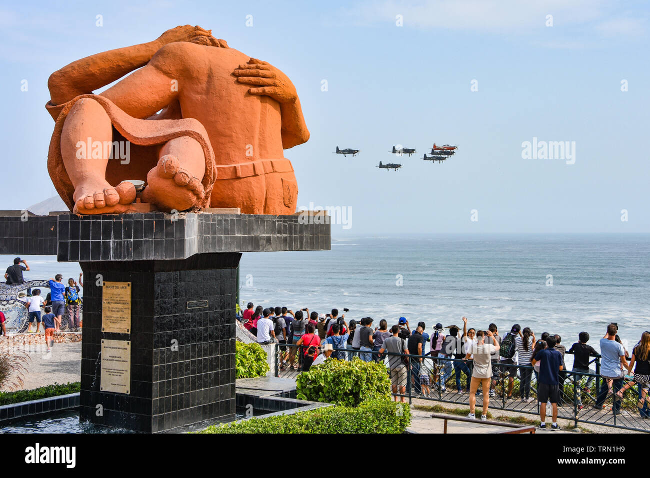 March 18, 2018 - Lima, Peru: Crowds gather on the Costa Verde for the Peruvian Air Force's annual air show Stock Photo