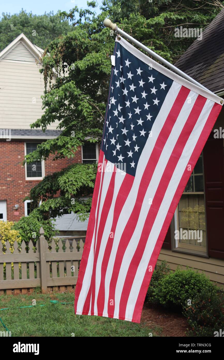 Front porch america hi-res stock photography and images - Alamy