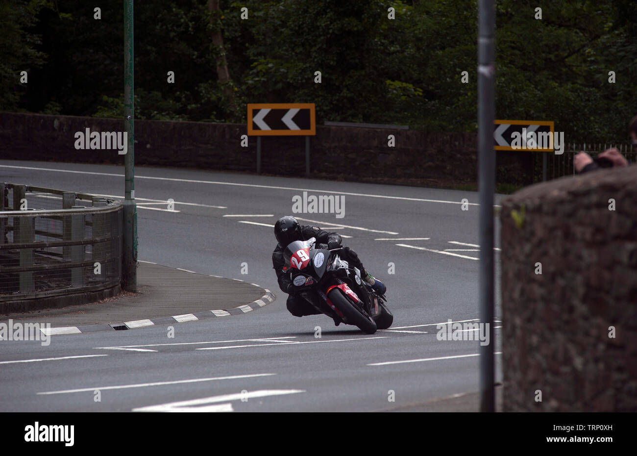 Mark Parrett, GB, 1000cc BMW, Senior TT motorcycling race, Douglas, Isle of  Man, British Isles Stock Photo - Alamy
