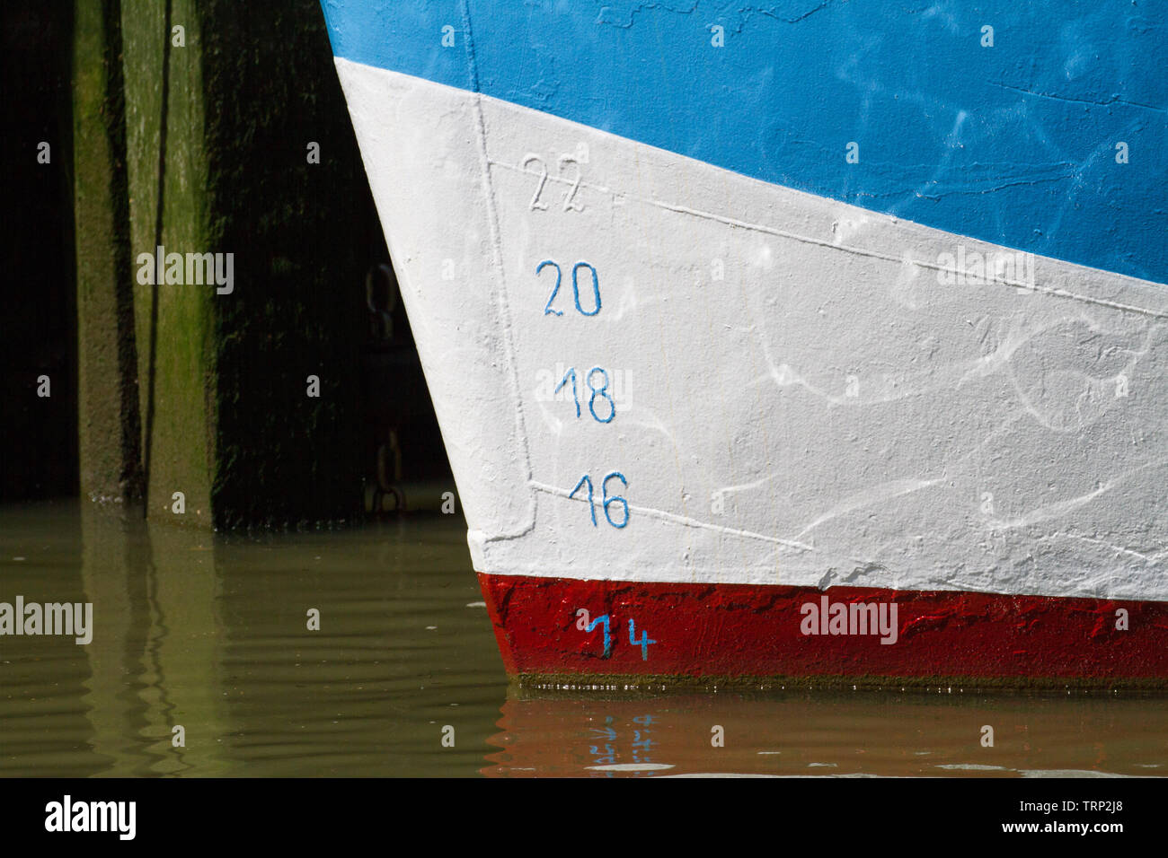 Boat hull markings hires stock photography and images Alamy