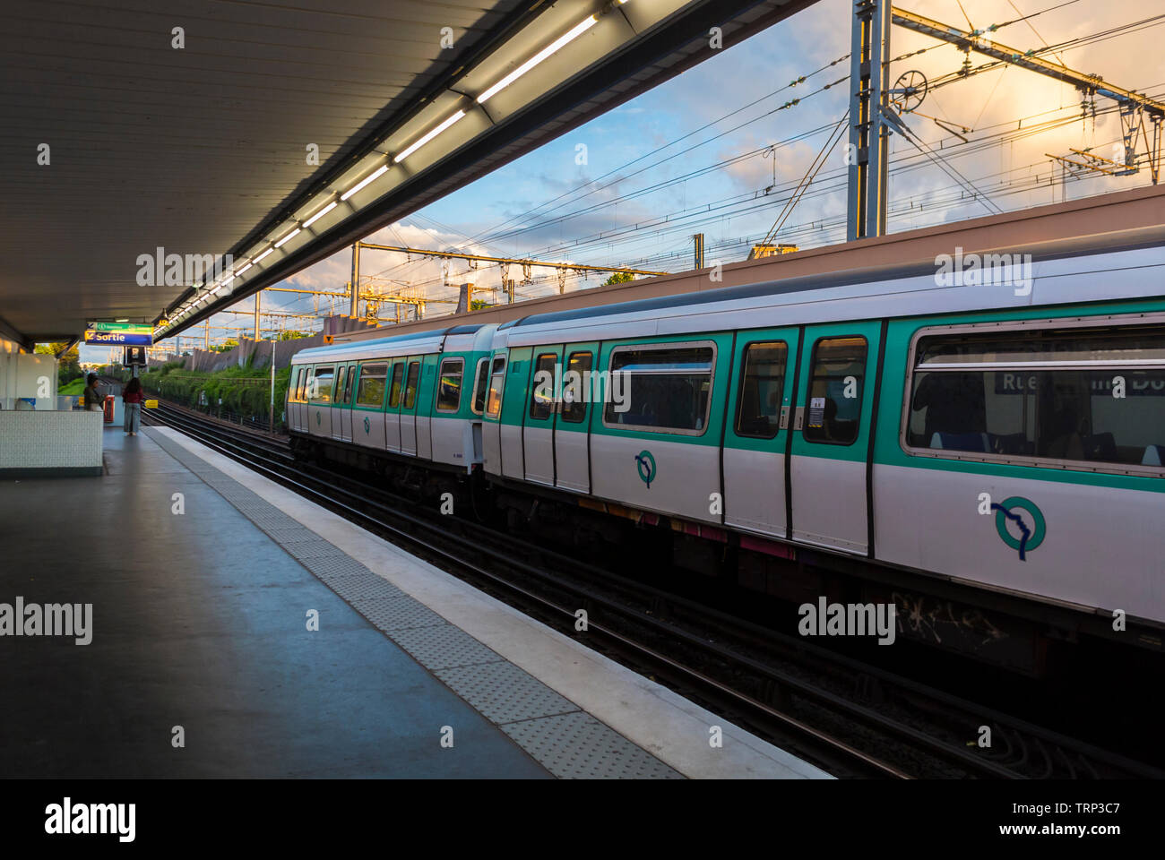 Paris Ratp Metro High Resolution Stock Photography And Images Alamy