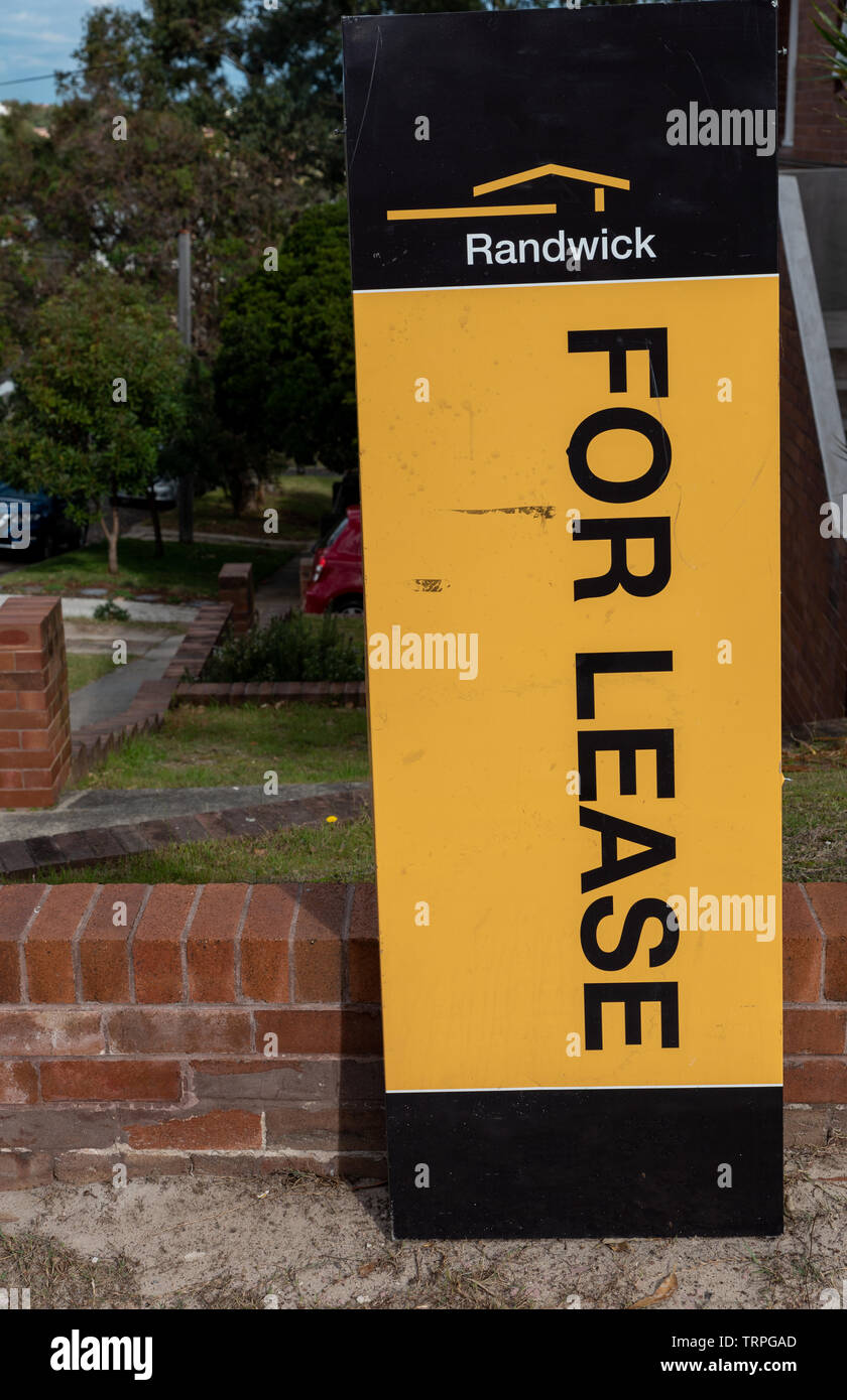 For lease signs hires stock photography and images Alamy