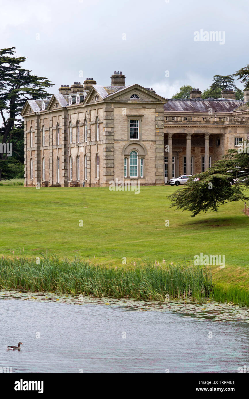 Upper Bridge by the Georgian mansion house at Compton Verney ...