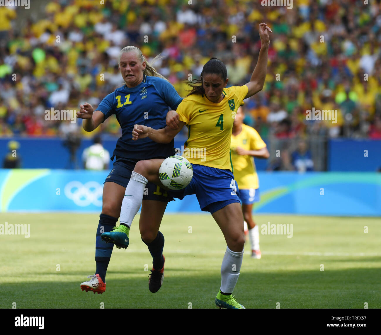 Gremio U16 teenagers beat Brazil Women's national team and 6x World's Best  Player Marta 6-0 - Football