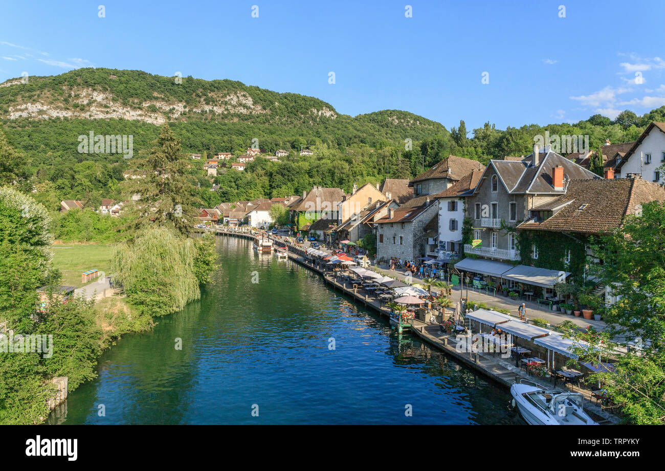 France, Savoie, Chanaz, village and the Savieres Canal // France, Savoie (73), Chanaz, village et canal de Savières Stock Photo