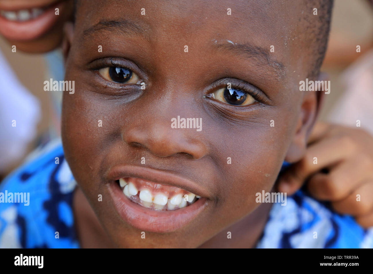 Enfance africaine hi-res stock photography and images - Alamy