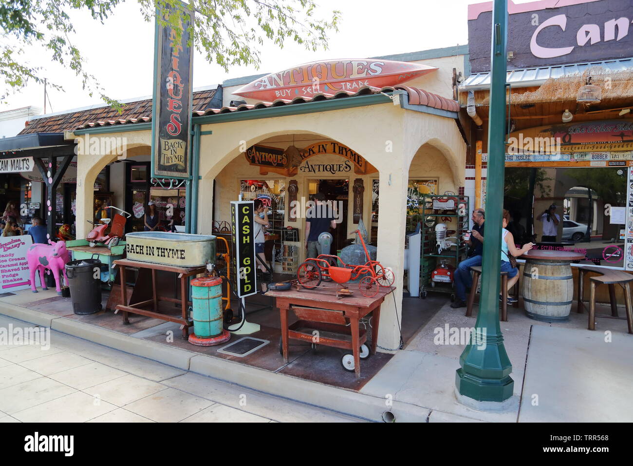 City in the back hires stock photography and images Alamy