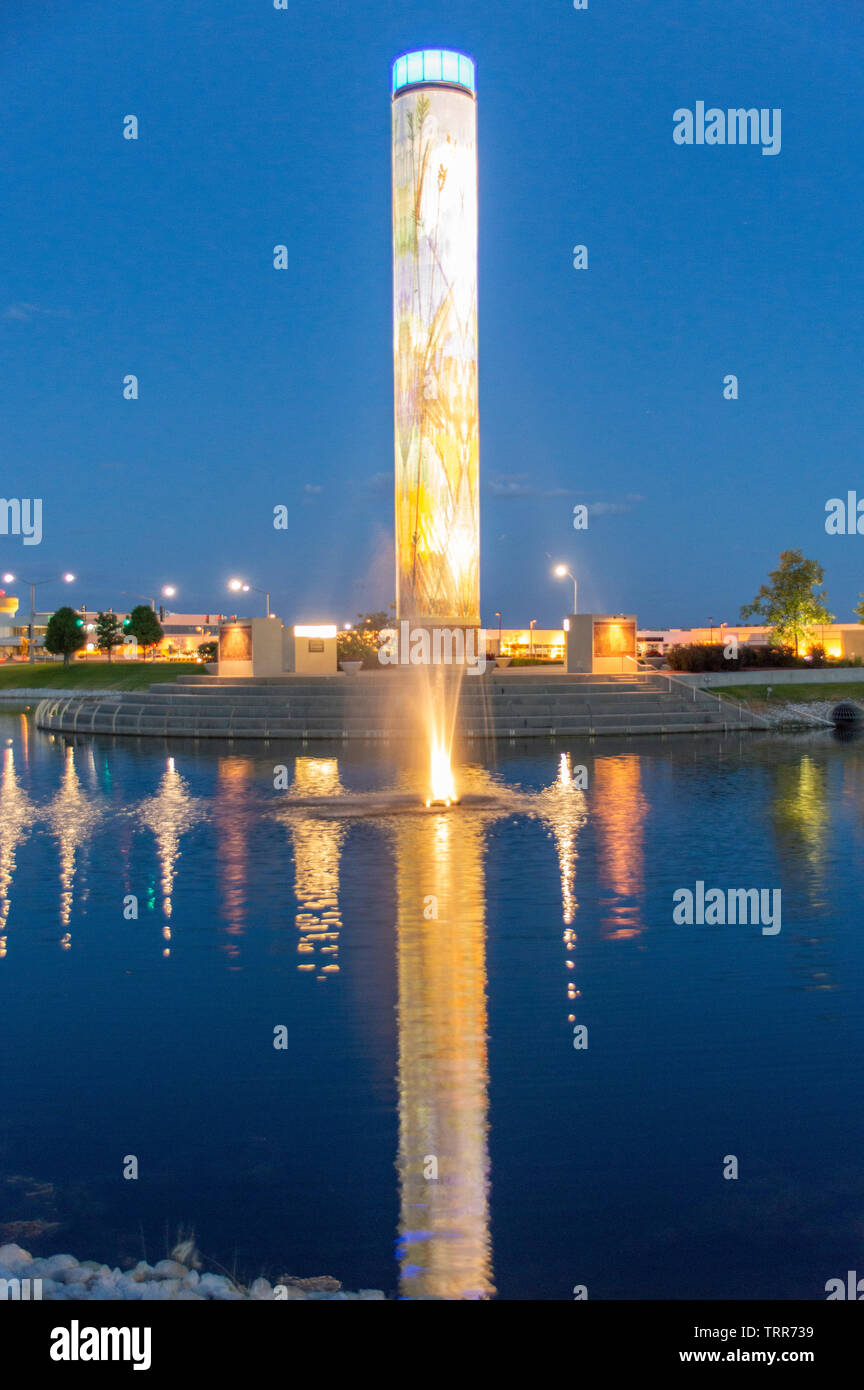 Water Fountain and Light Pillar in Urbandale Iowa Stock Photo Alamy