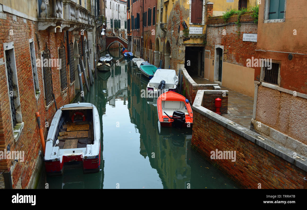 Sotoportego venice hi-res stock photography and images - Alamy