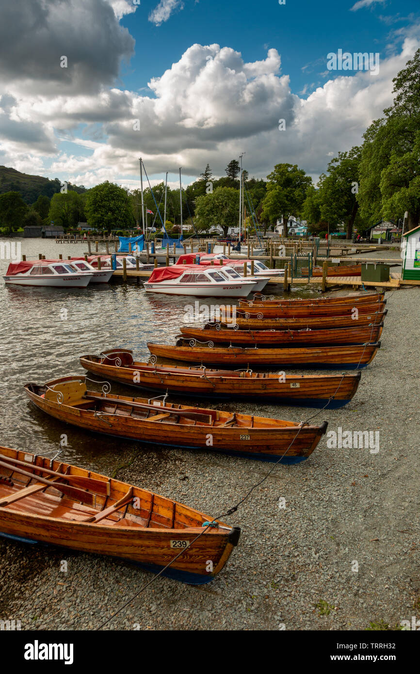 windermere-boats-lakeside-lake-district-hi-res-stock-photography-and