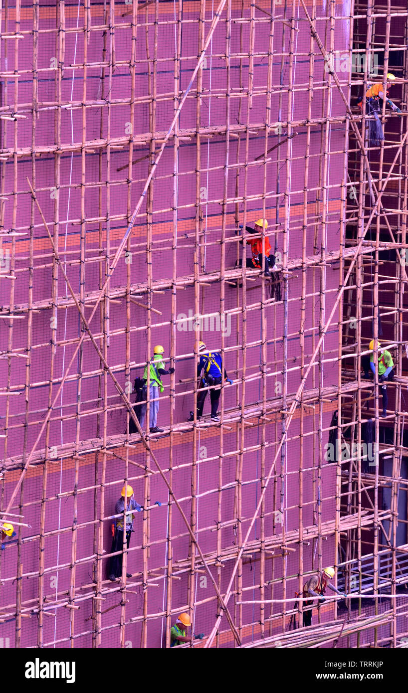 Scaffolding levels building hi-res stock photography and images - Alamy