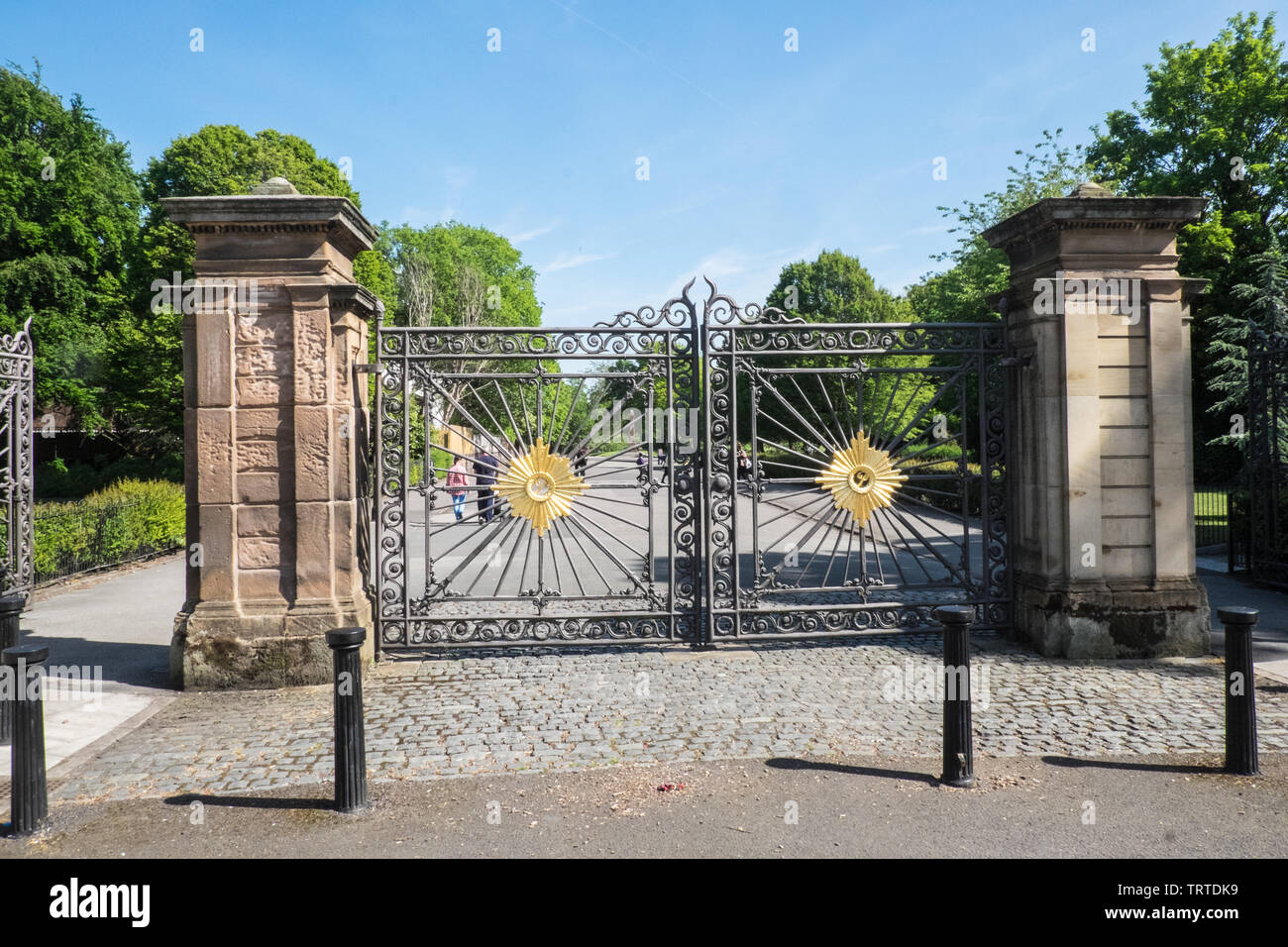 Princess Park,Princes Park,with,large,ornate,gate,entrance,Liverpool 8,Toxteth,Liverpool,Merseyside,Northern,city,England,UK,GB,Great Britain,Europe, Stock Photo