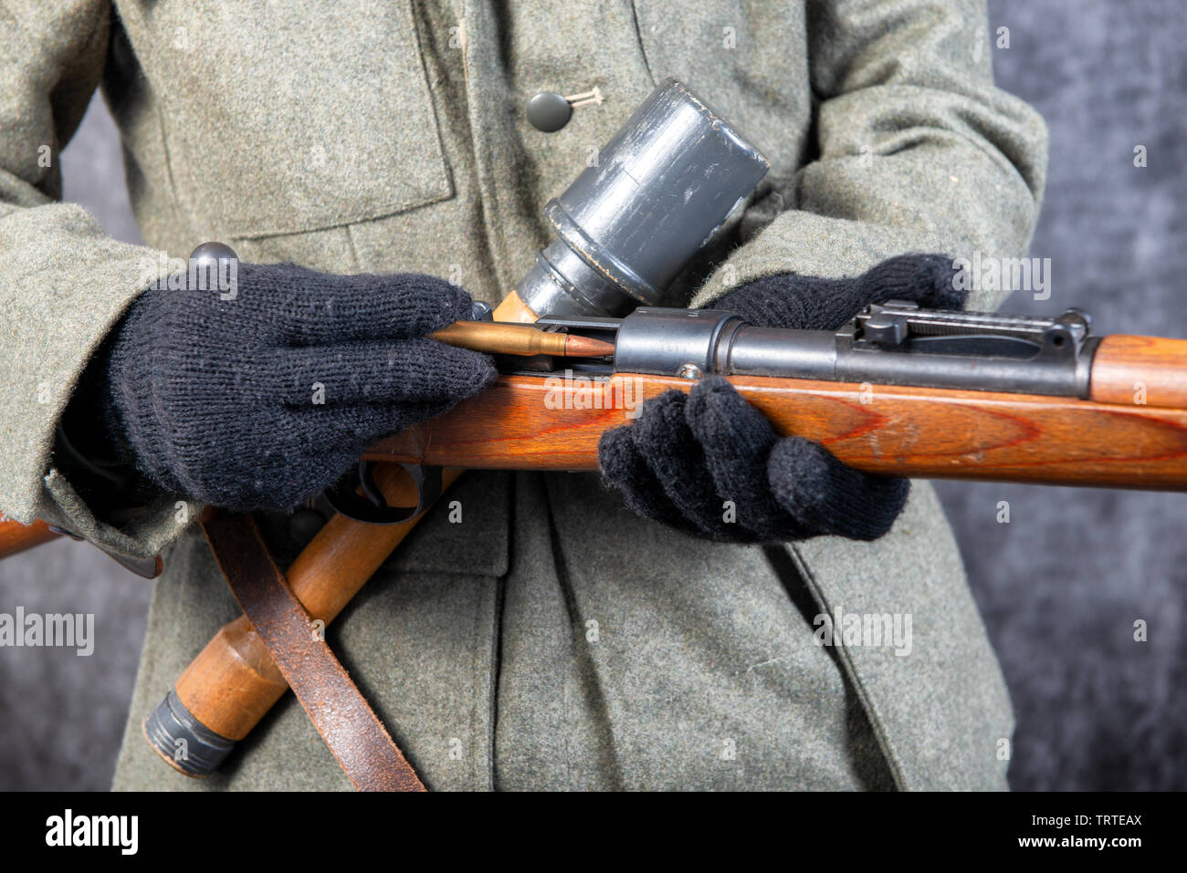 German Rifleman a WW II German soldier with rifle and ammunition Stock Photo - Alamy