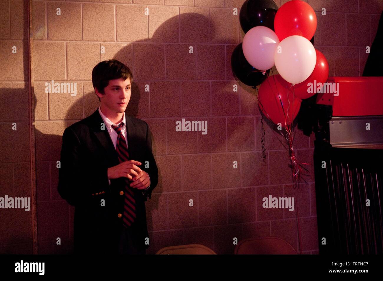 Логан Лерман хорошо быть тихоней. Хорошо быть тихоней фильм Чарли. Чарли Логан Лерман. Хорошо быть тихоней Чарли