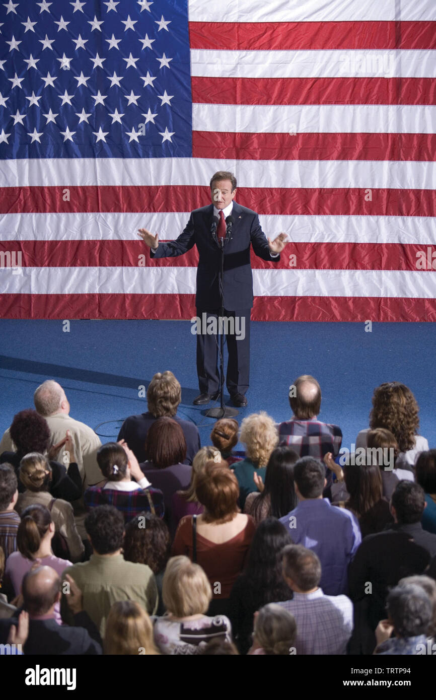 ROBIN WILLIAMS in MAN OF THE YEAR (2006). Copyright: Editorial use only. No merchandising or book covers. This is a publicly distributed handout. Access rights only, no license of copyright provided. Only to be reproduced in conjunction with promotion of this film. Credit: UNIVERSAL PICTURES / GERLITZ, AVA / Album Stock Photo