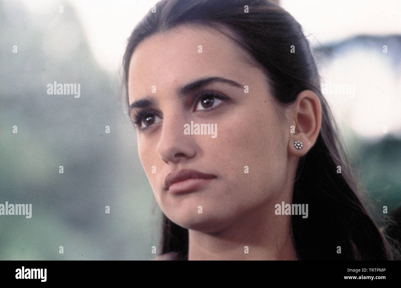 Penelope cruz open eyes 1997 hires stock photography and images Alamy
