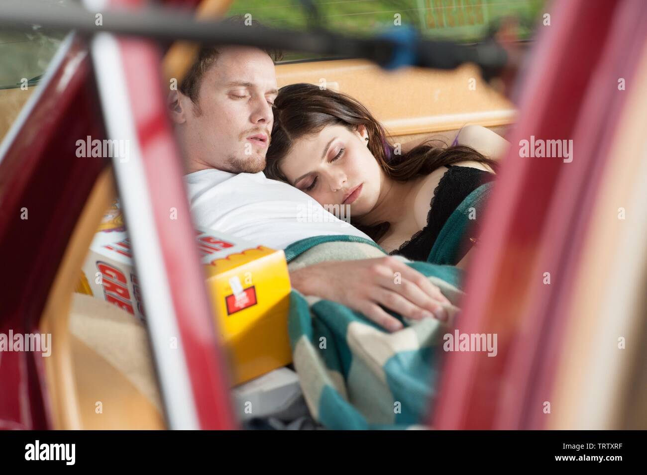 Alexandra Daddario Burying Ex 14 Hi Res Stock Photography And Images Alamy