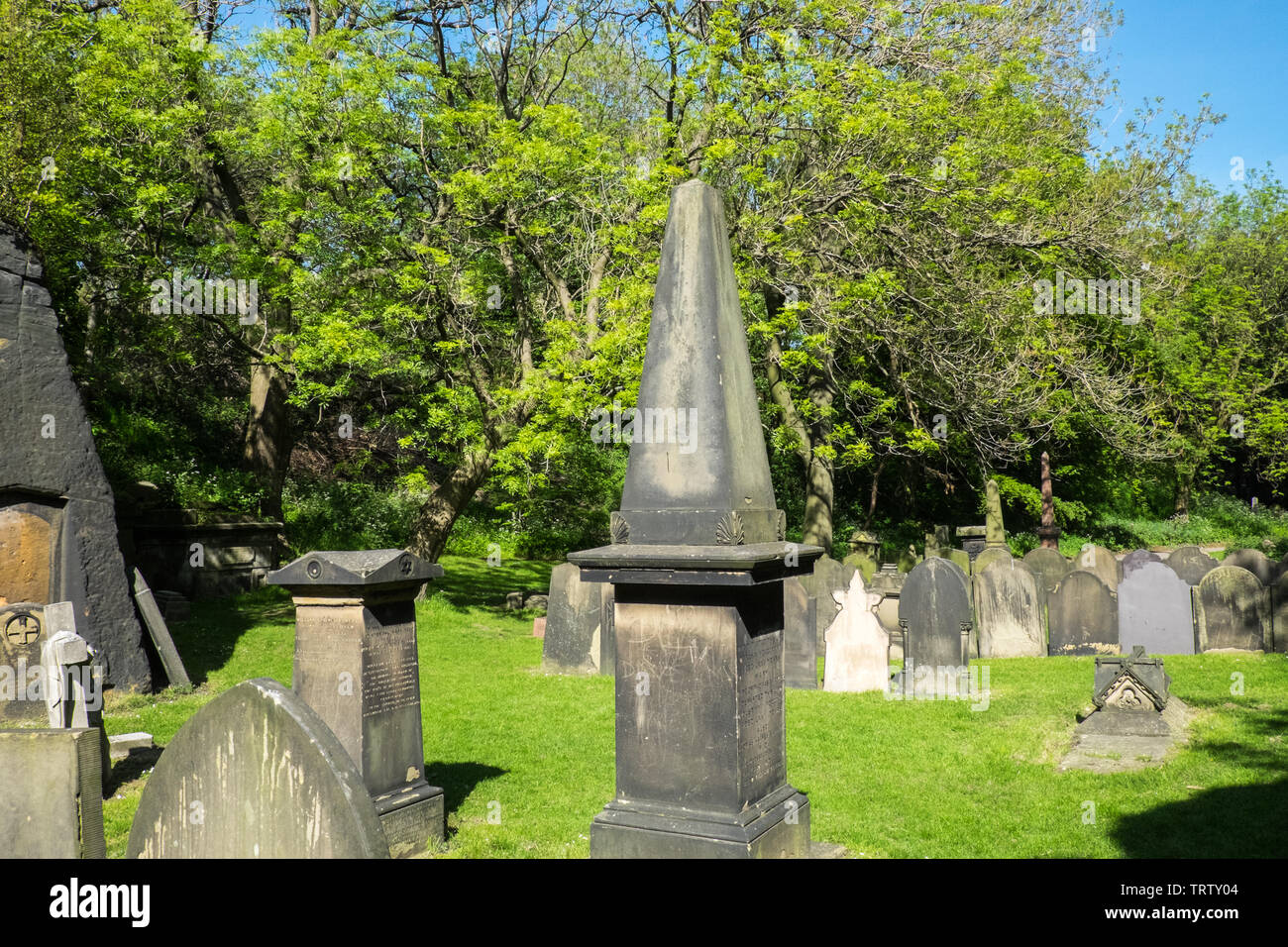 St James,Saint James,Saint James Gardens,Saint James Garden,graveyard ...