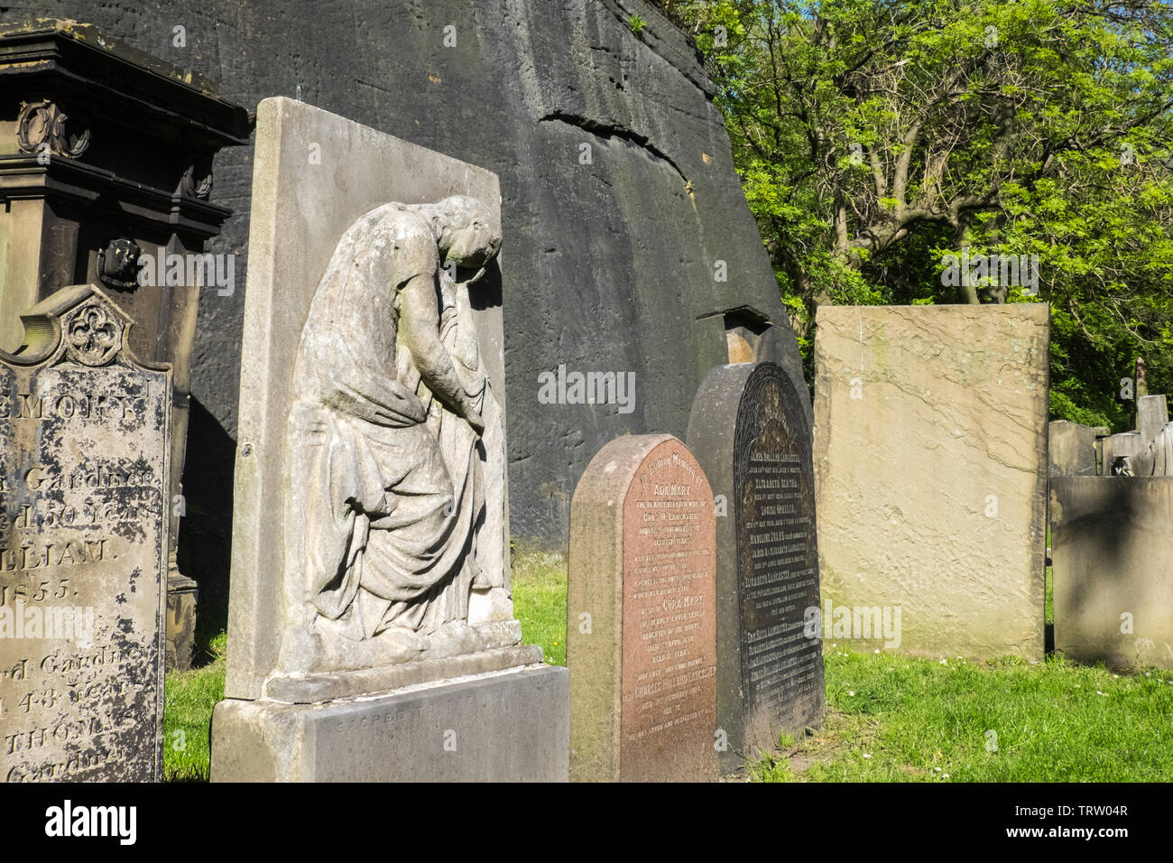 St James,Saint James,Saint James Gardens,Saint James Garden,graveyard ...