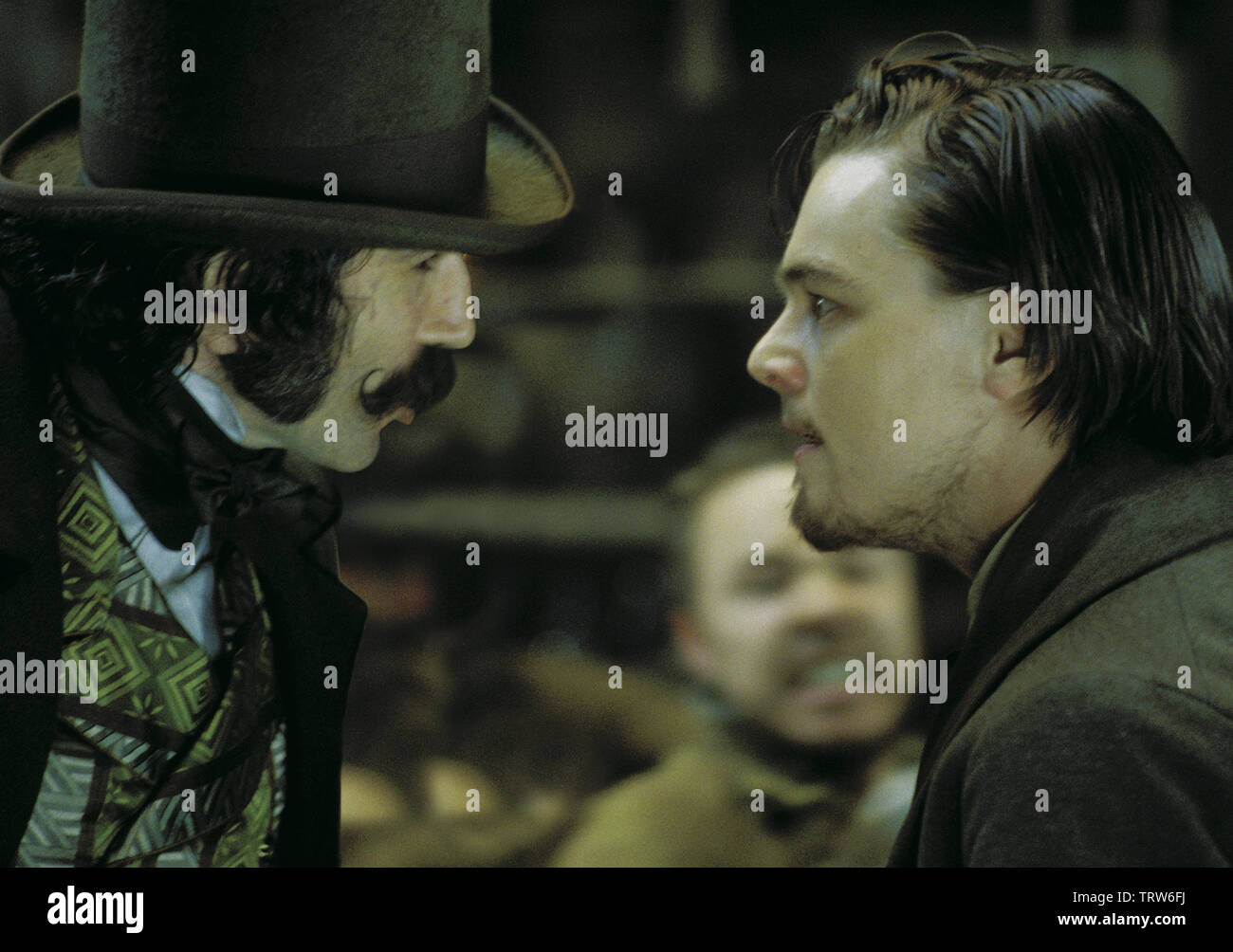 DANIEL DAY-LEWIS and LEONARDO DICAPRIO in GANGS OF NEW YORK (2002). Copyright: Editorial use only. No merchandising or book covers. This is a publicly distributed handout. Access rights only, no license of copyright provided. Only to be reproduced in conjunction with promotion of this film. Credit: MIRAMAX / Album Stock Photo