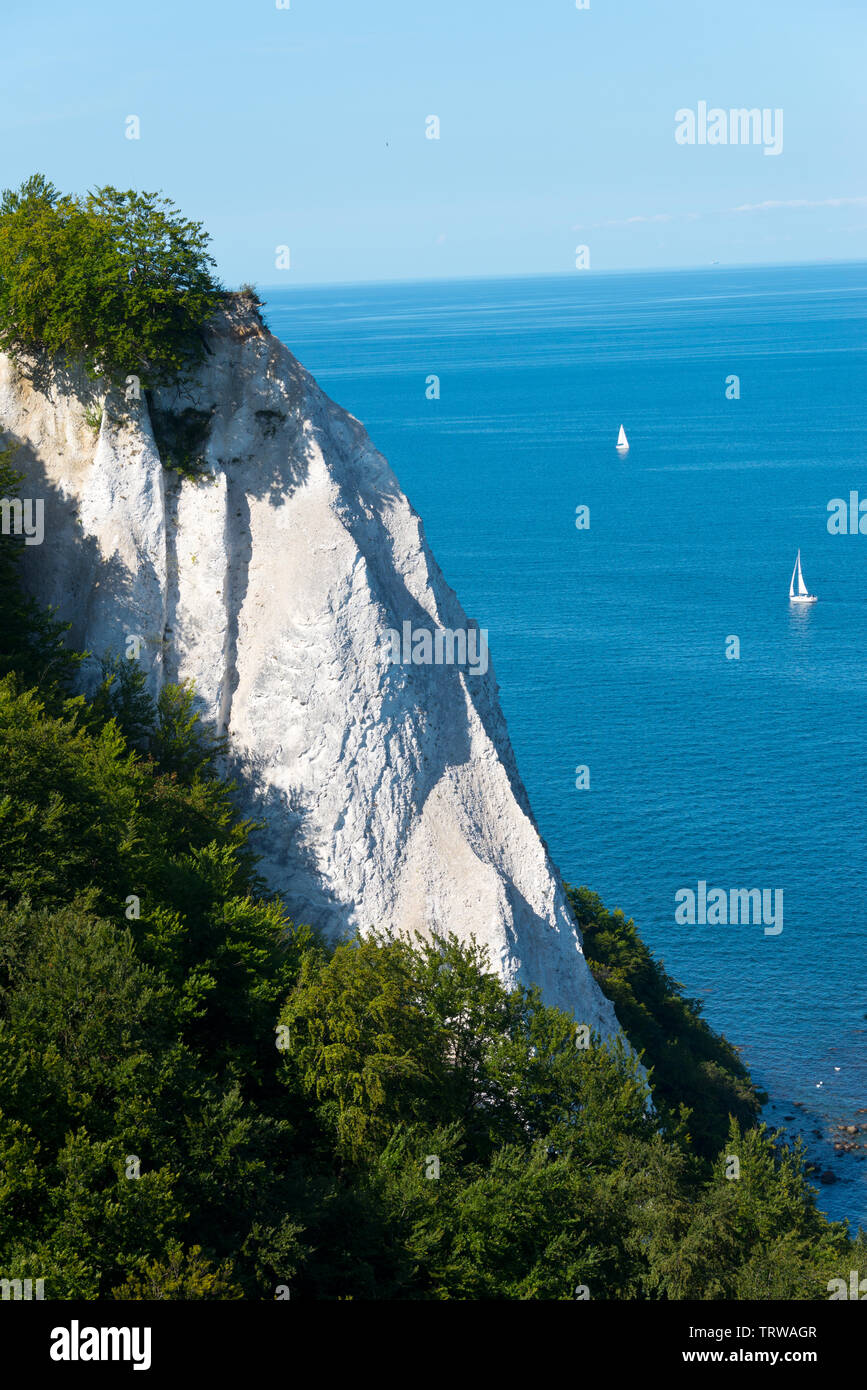 chalk cliffs of ruegen, germany Stock Photo Alamy