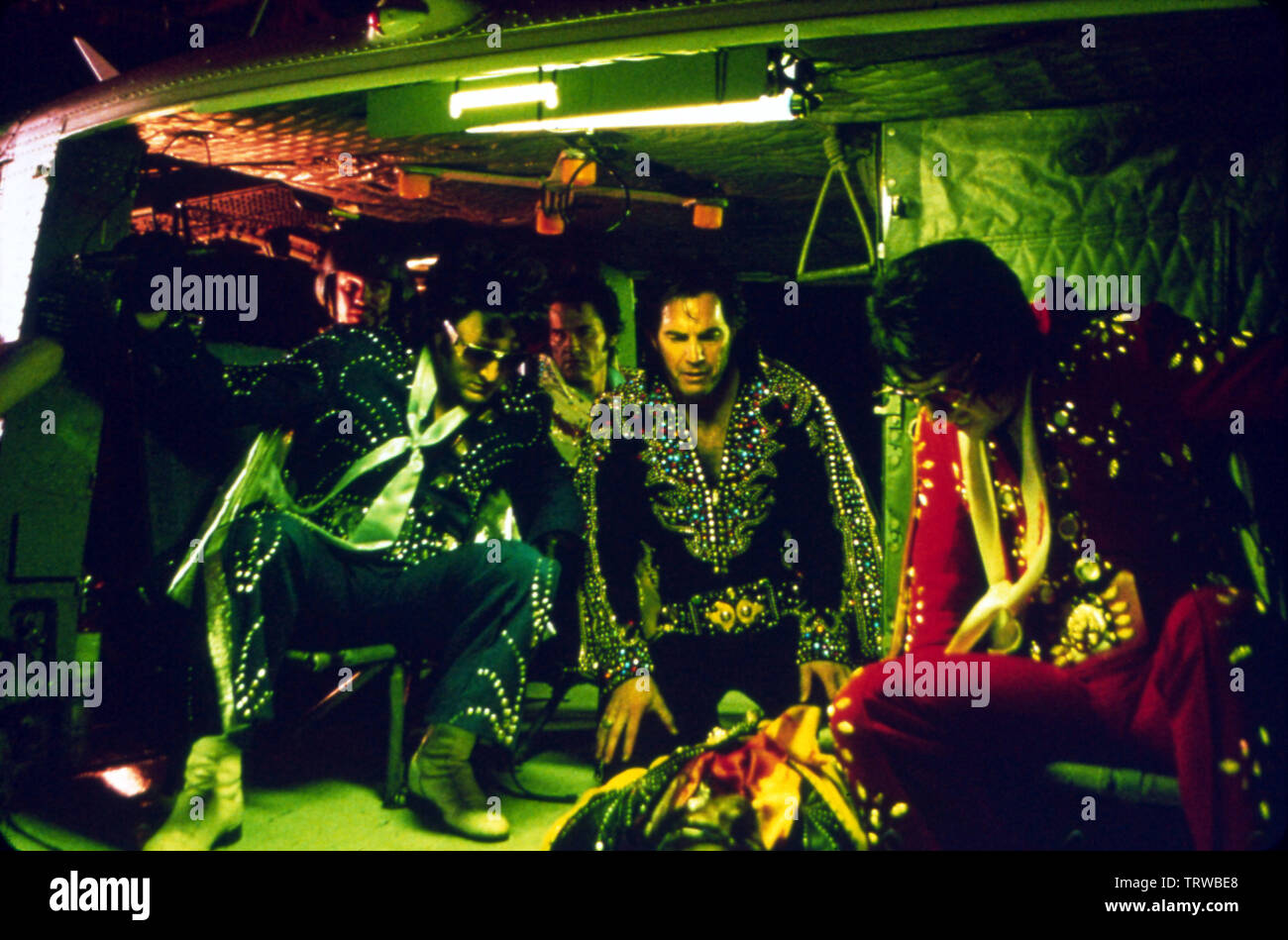 Kurt Russell David Arquette Kevin Costner Christian Slater And Bokeem Woodbine In 3000 Miles To Graceland