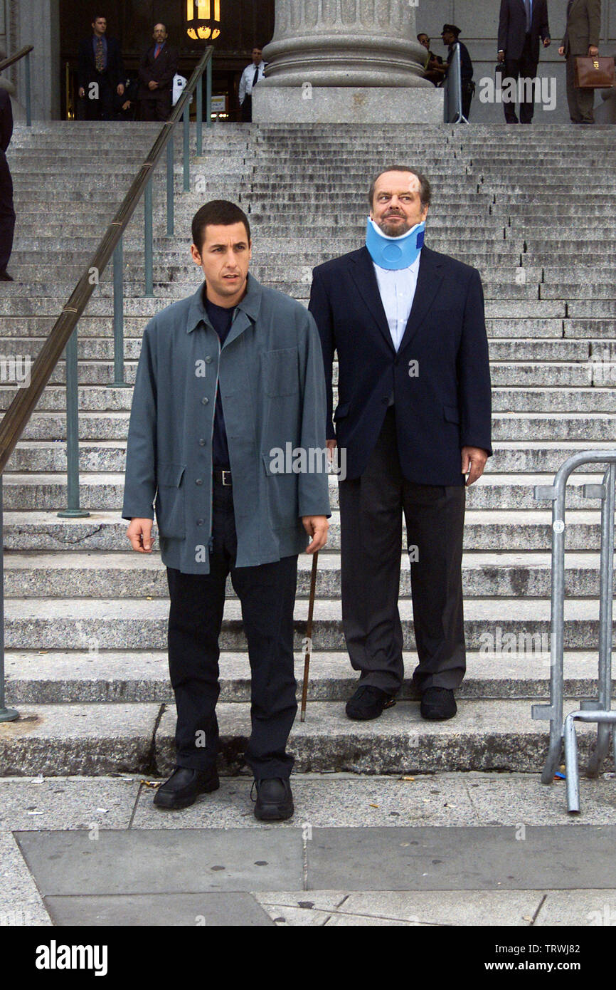 ADAM SANDLER and JACK NICHOLSON in ANGER MANAGEMENT (2003). Copyright: Editorial use only. No merchandising or book covers. This is a publicly distributed handout. Access rights only, no license of copyright provided. Only to be reproduced in conjunction with promotion of this film. Credit: COLUMBIA PICTURES / CARUSO, PHILLIP / Album Stock Photo