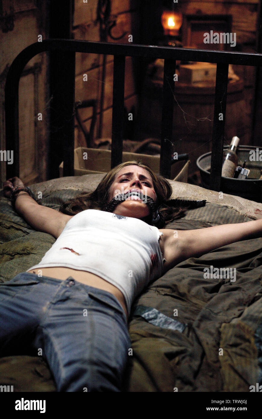 Eliza Dushku In Wrong Turn 2003 Copyright Editorial Use Only