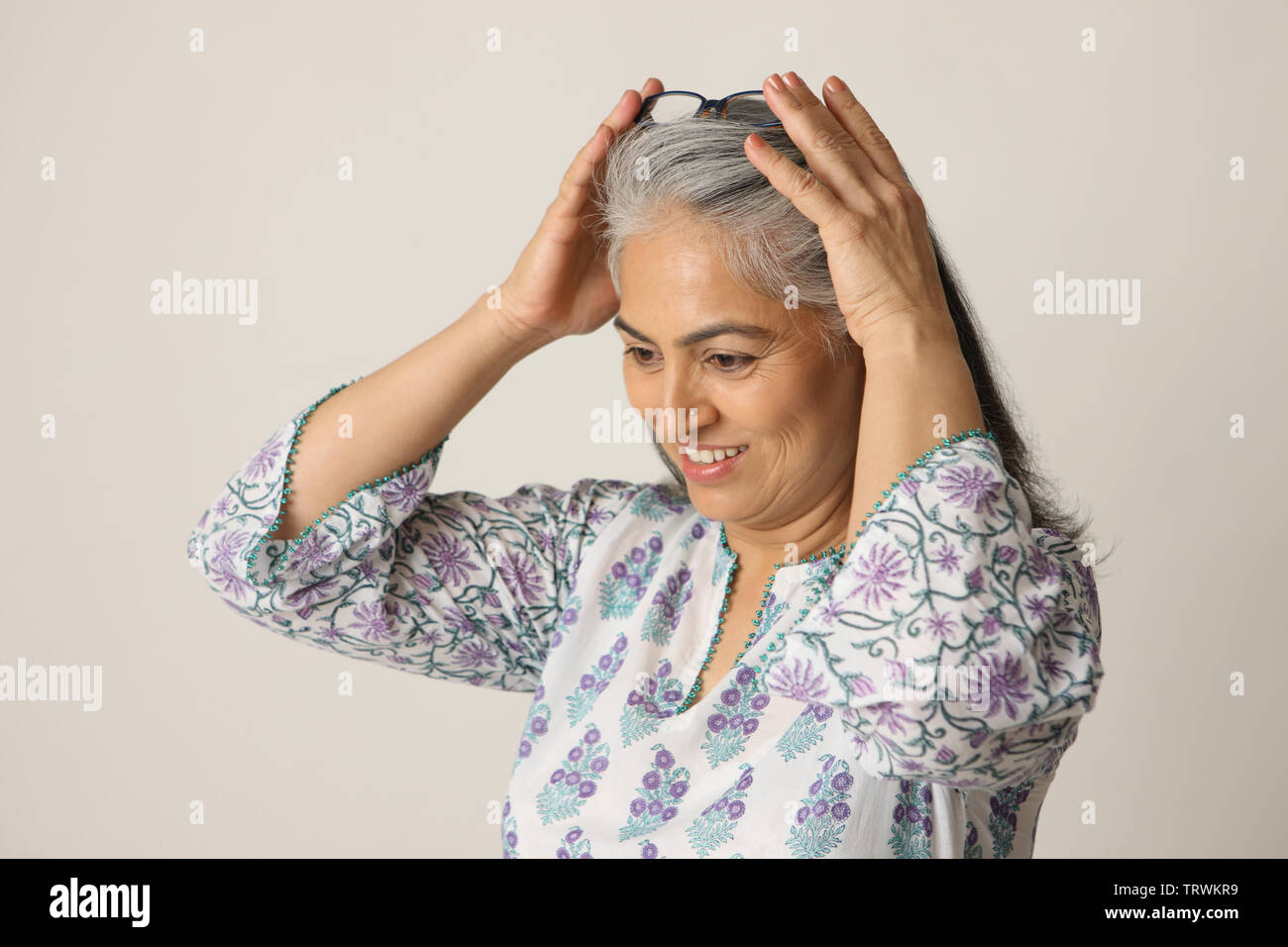 Indian old woman in eyeglasses hi-res stock photography and images - Alamy