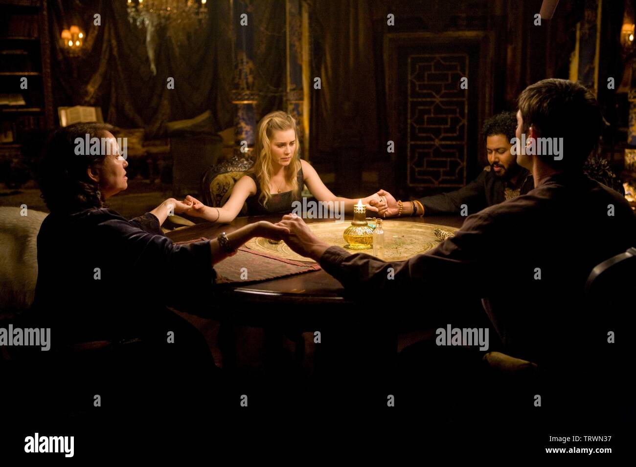 JUSTIN LONG , ALISON LOHMAN and DILEEP RAO in DRAG ME TO HELL (2009). Copyright: Editorial use only. No merchandising or book covers. This is a publicly distributed handout. Access rights only, no license of copyright provided. Only to be reproduced in conjunction with promotion of this film. Credit: buckaroo entertainment/ghost house pictures/mandate pictures / Album Stock Photo