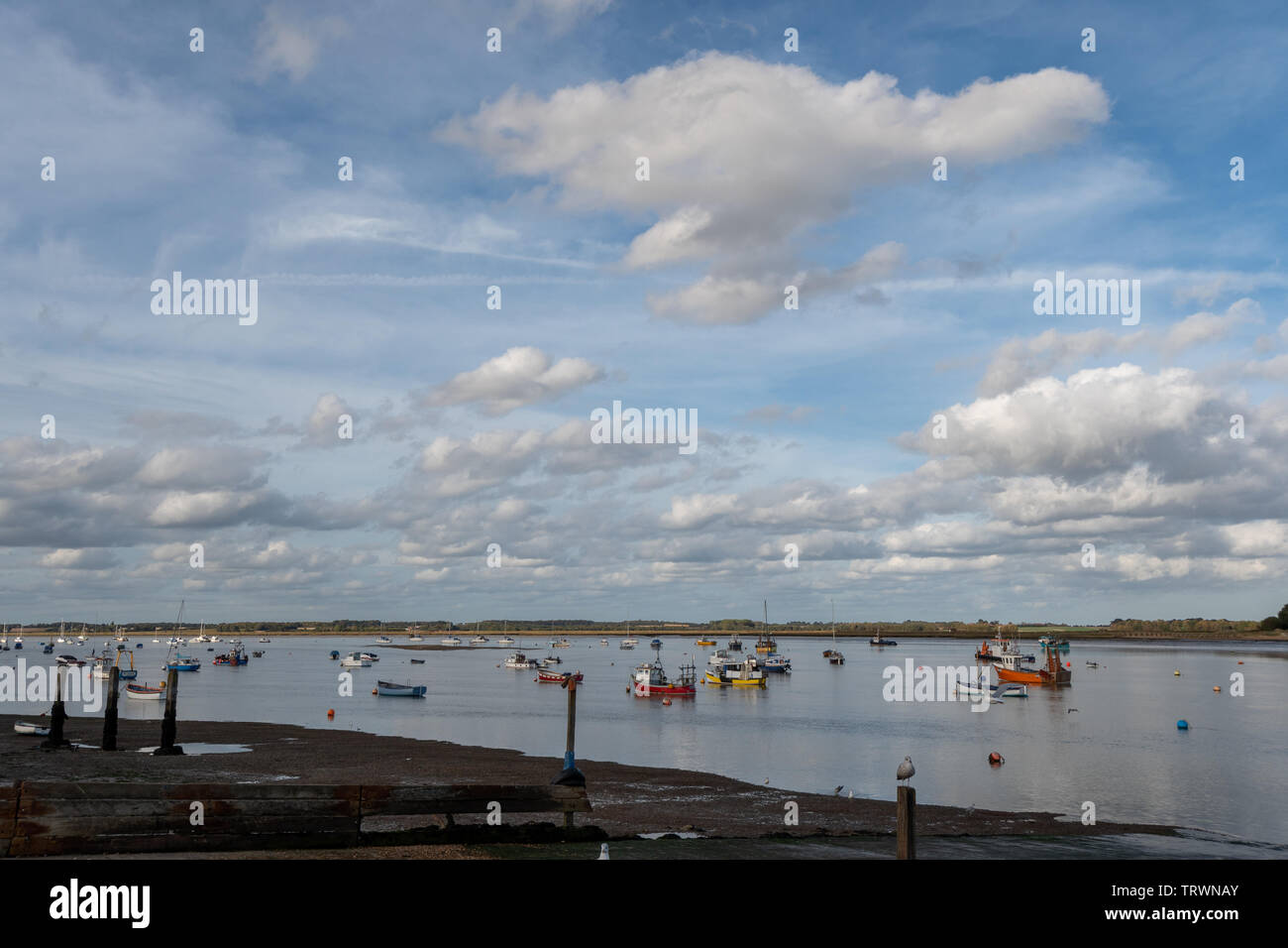 Deben river estuary Old Felixstowe Stock Photo Alamy