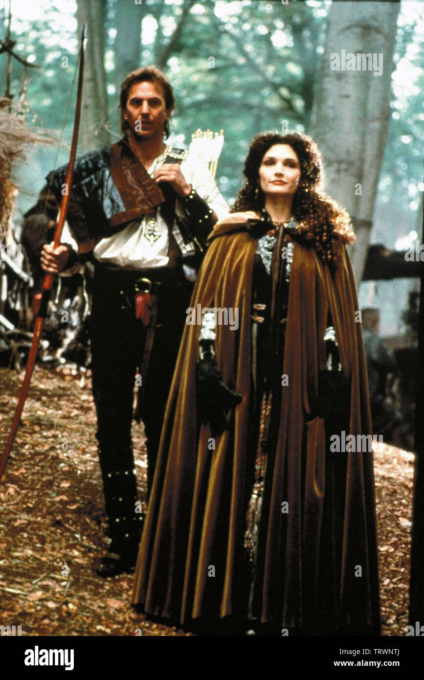 MARY ELIZABETH MASTRANTONIO and KEVIN COSTNER in ROBIN HOOD: PRINCE OF THIEVES (1991). Copyright: Editorial use only. No merchandising or book covers. This is a publicly distributed handout. Access rights only, no license of copyright provided. Only to be reproduced in conjunction with promotion of this film. Credit: WARNER BROTHERS / Album Stock Photo