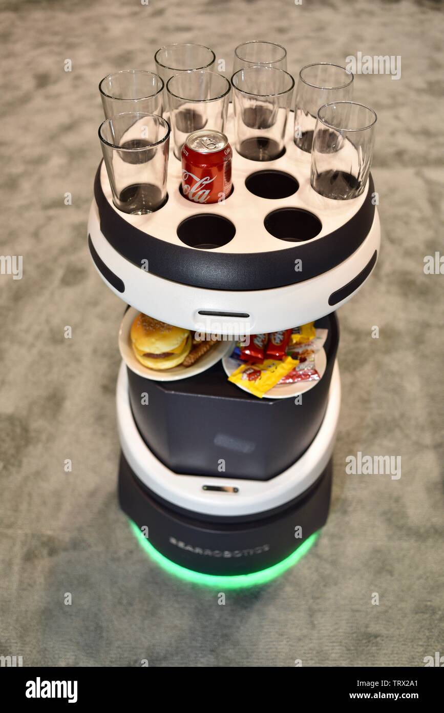 Bear Robotics' Penny, a foodservice autonomous robot with artificial  intelligence, at National Restaurant Association Show in Chicago, Illinois,  USA Stock Photo - Alamy