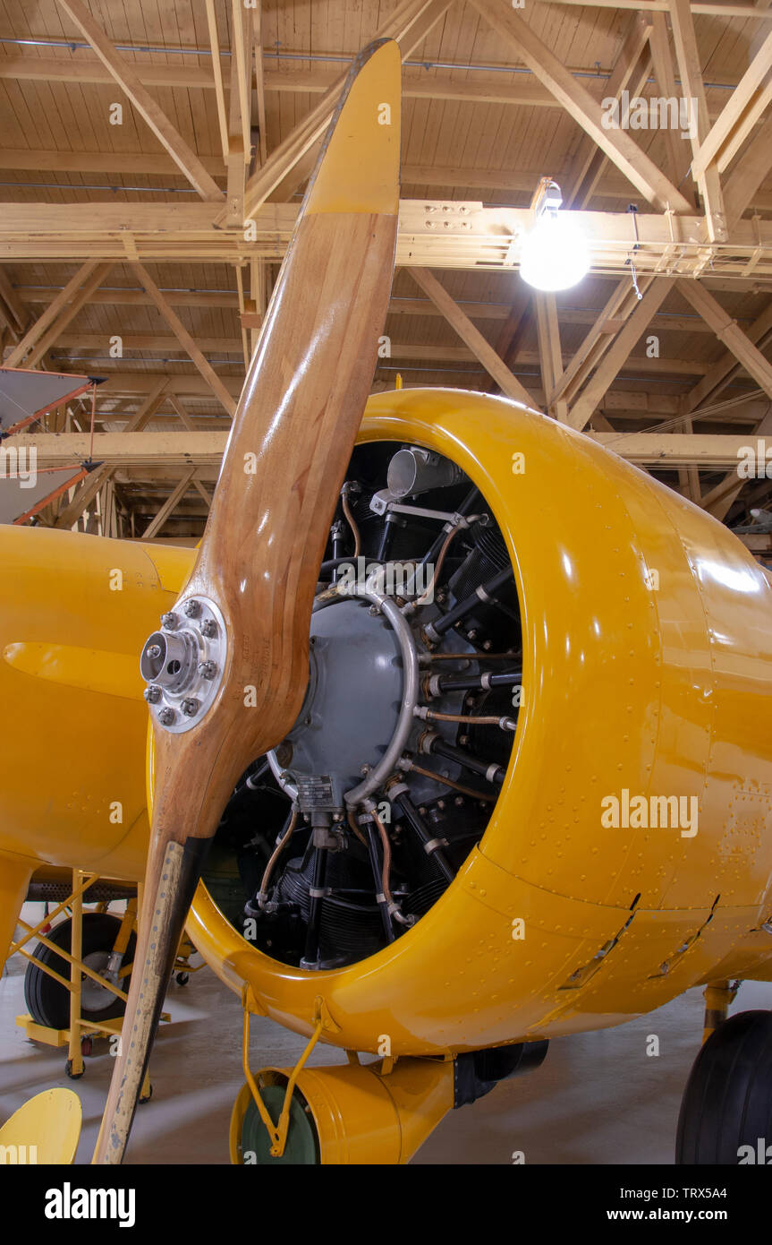 The propeller of Avro 652 Anson MK. II at the Hangar Flight Museum
