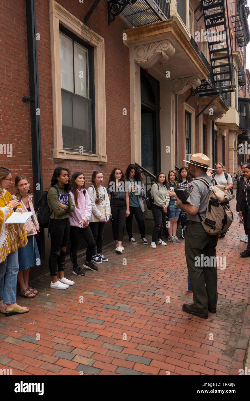 U s national parks ranger hi-res stock photography and images - Alamy
