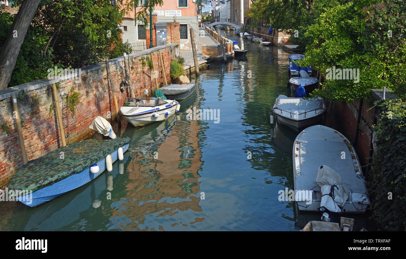 Venice boat canal motor hi-res stock photography and images - Alamy
