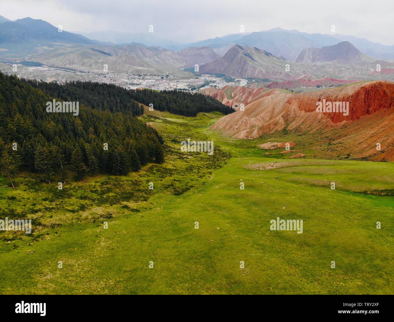 Qilian Mountains Stock Photos & Qilian Mountains Stock Images Alamy