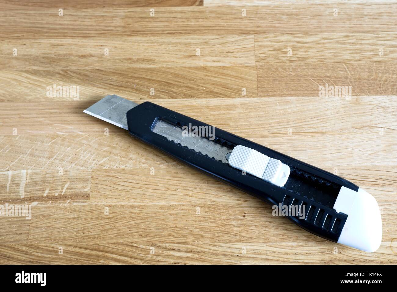 Exacto knife hi-res stock photography and images - Alamy