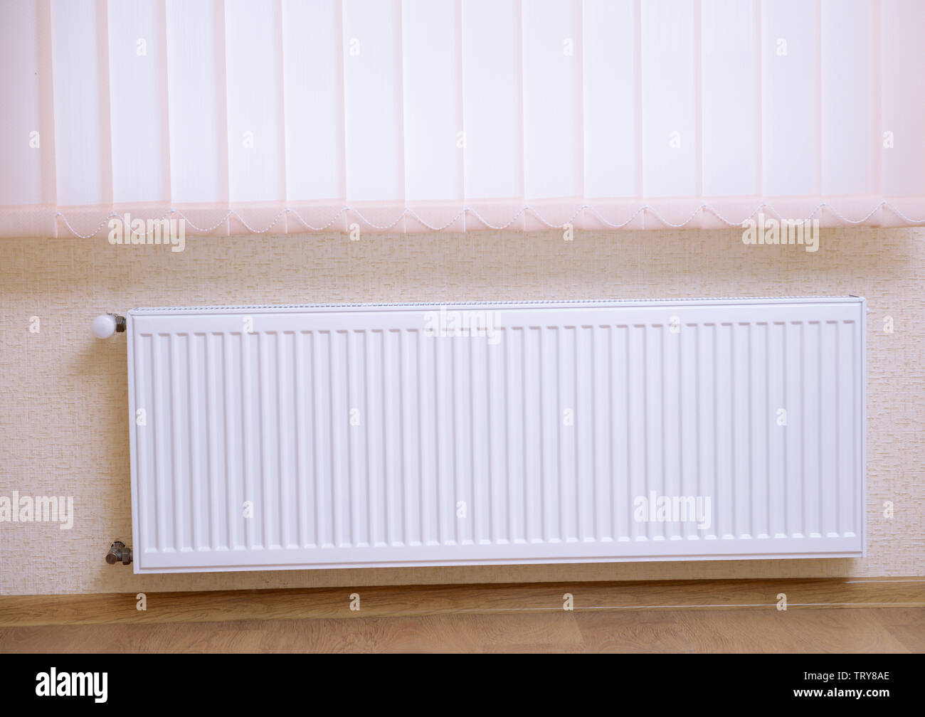 Radiator pipework hi-res stock photography and images - Alamy