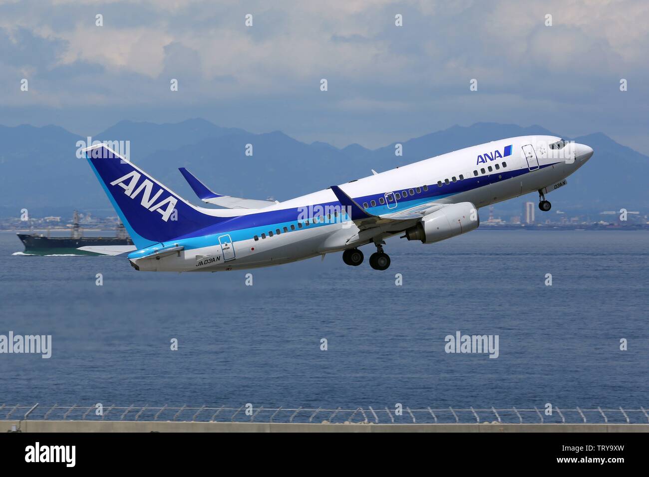 Nagoya, Japan – 23.  May 2014: ANA All Nippon Airways Boeing 737-700 at Nagoya Chubu Centrair airport (NGO) in Japan. | usage worldwide Stock Photo