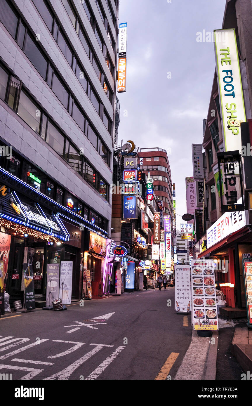 Seoul, Korea, 30th, April, 2013. Street view of Seoul. It's
