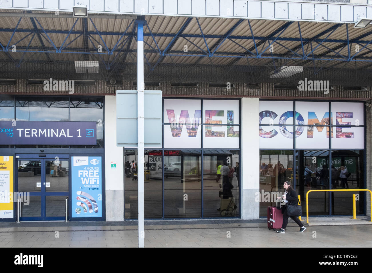 Terminal 1 manchester hires stock photography and images Alamy