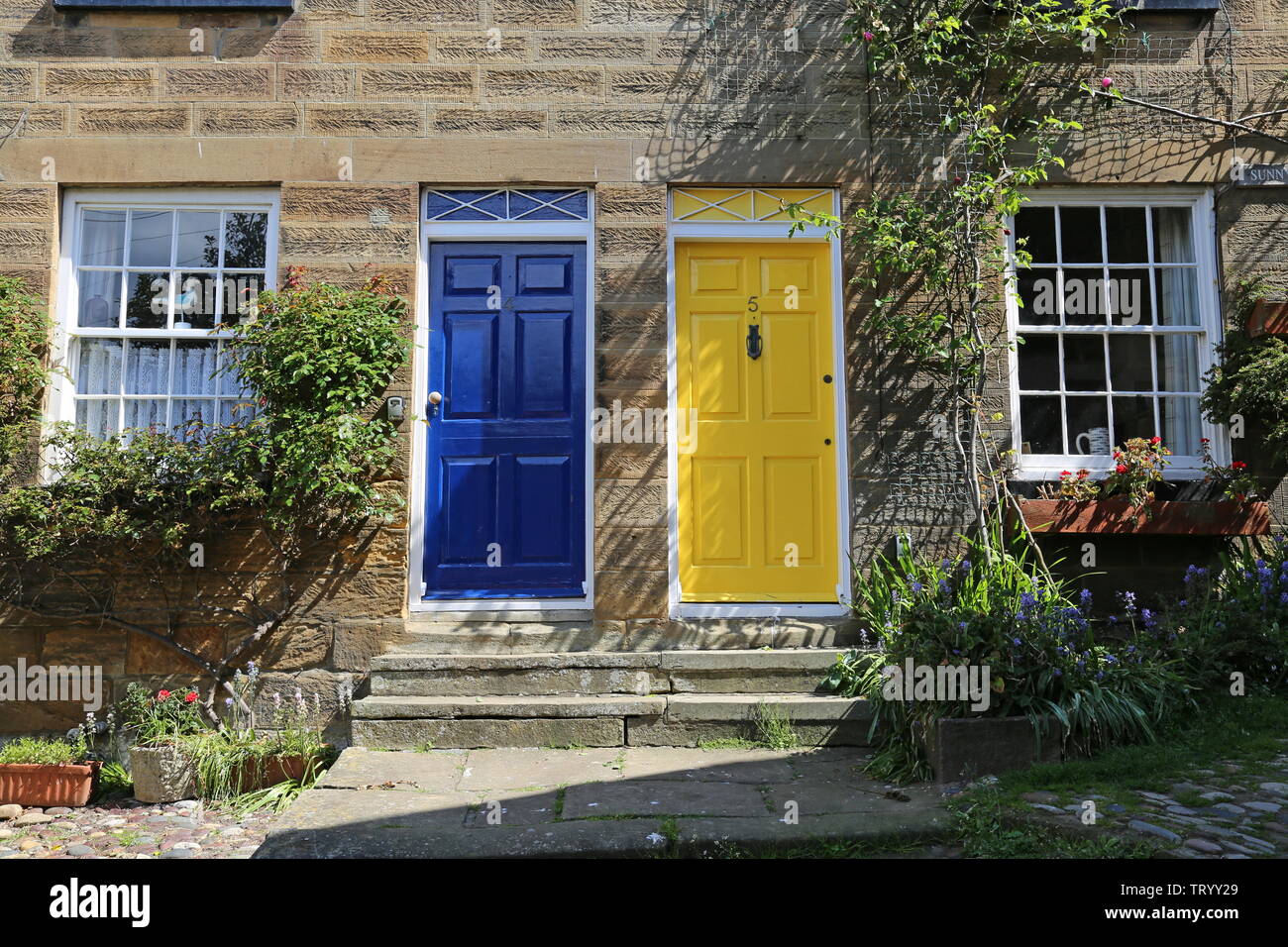 Cottages in Sunny Place, Robin Hood's Bay, Borough of Scarborough, North Yorkshire, England
