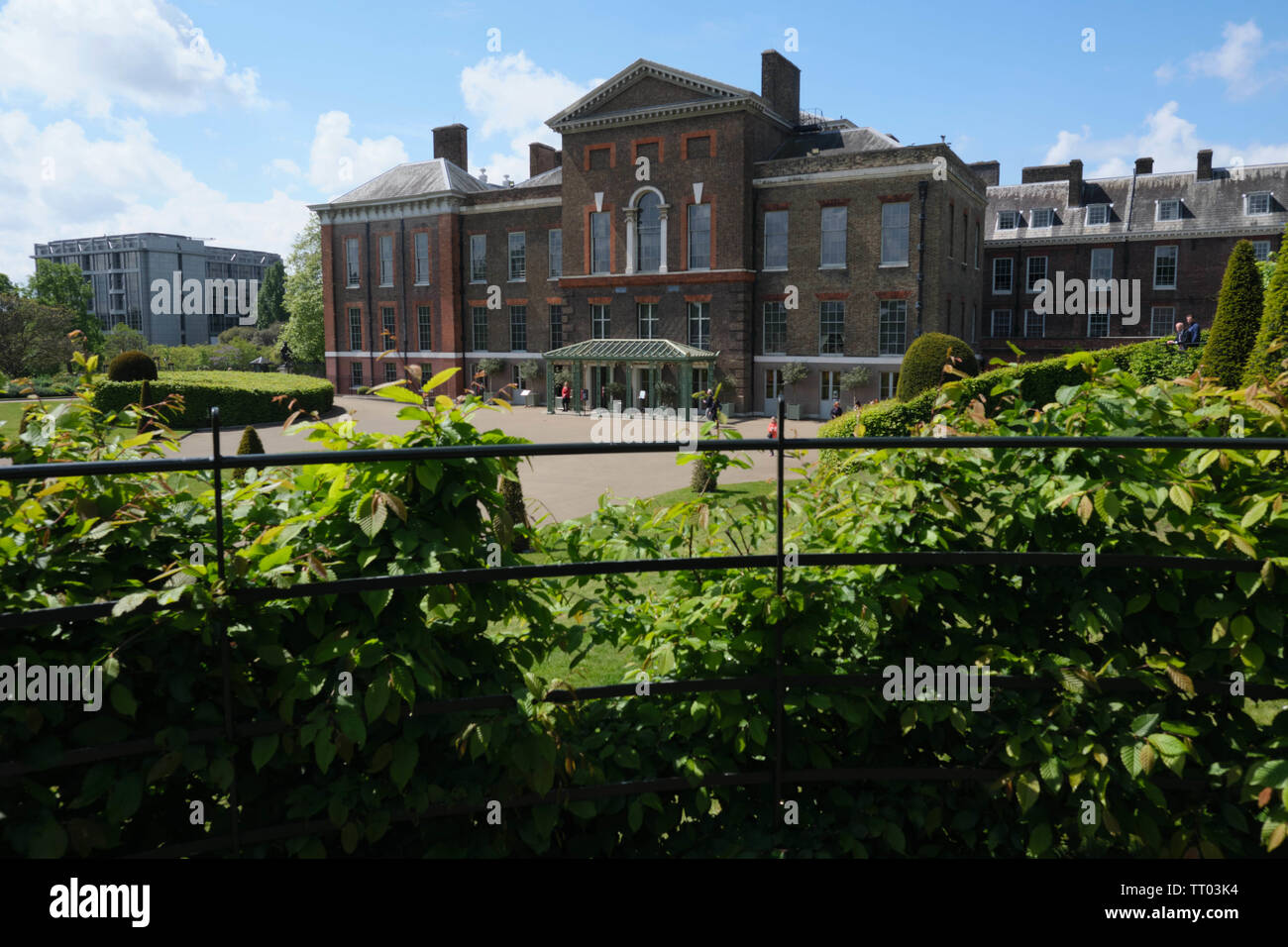 Kensington Palace and the Sunken Garden, Kensington, London, UK. Stock Photo