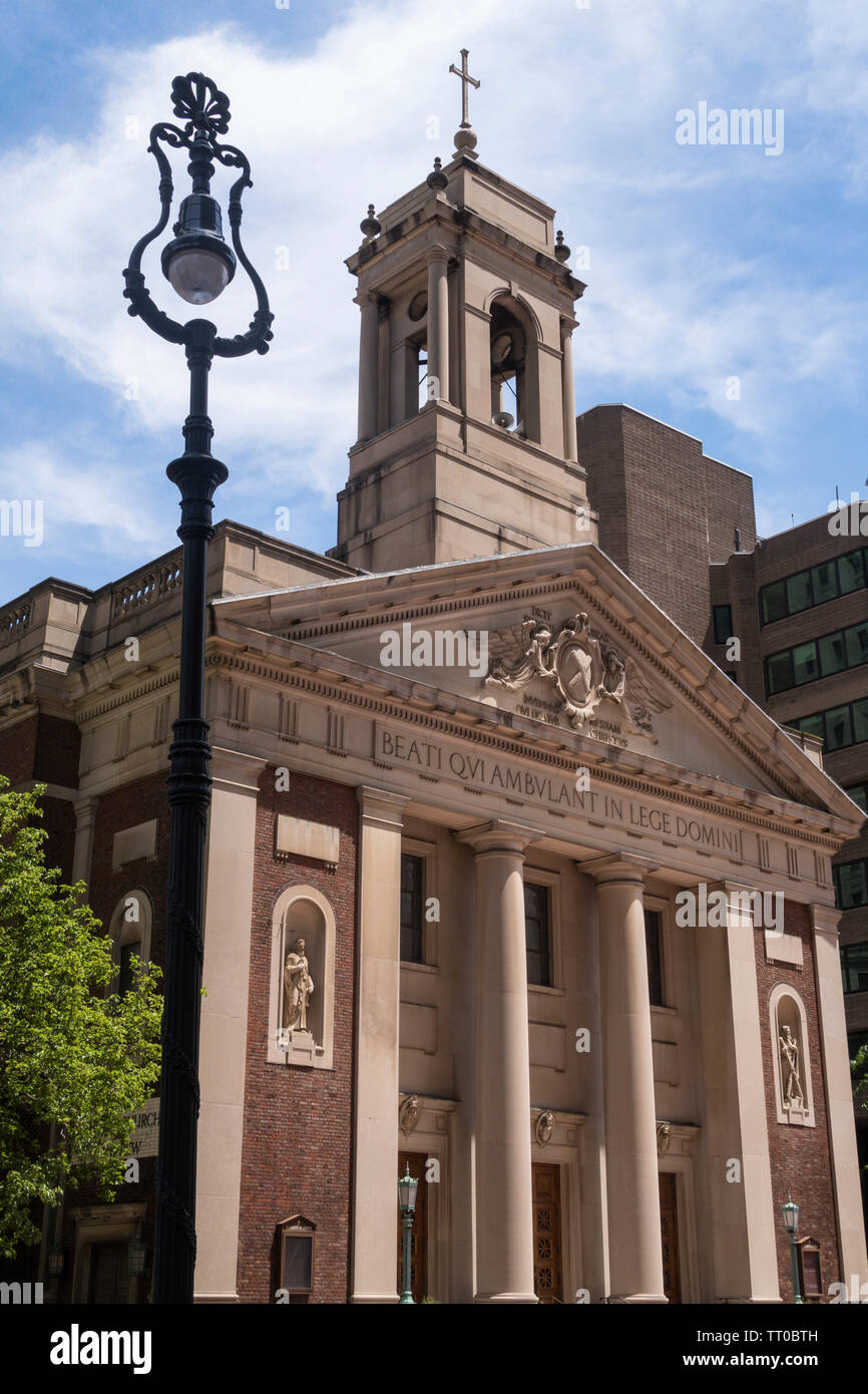 Catholic Church of St. Andrew in Lower Manhattan, New York City, USA Stock Photo