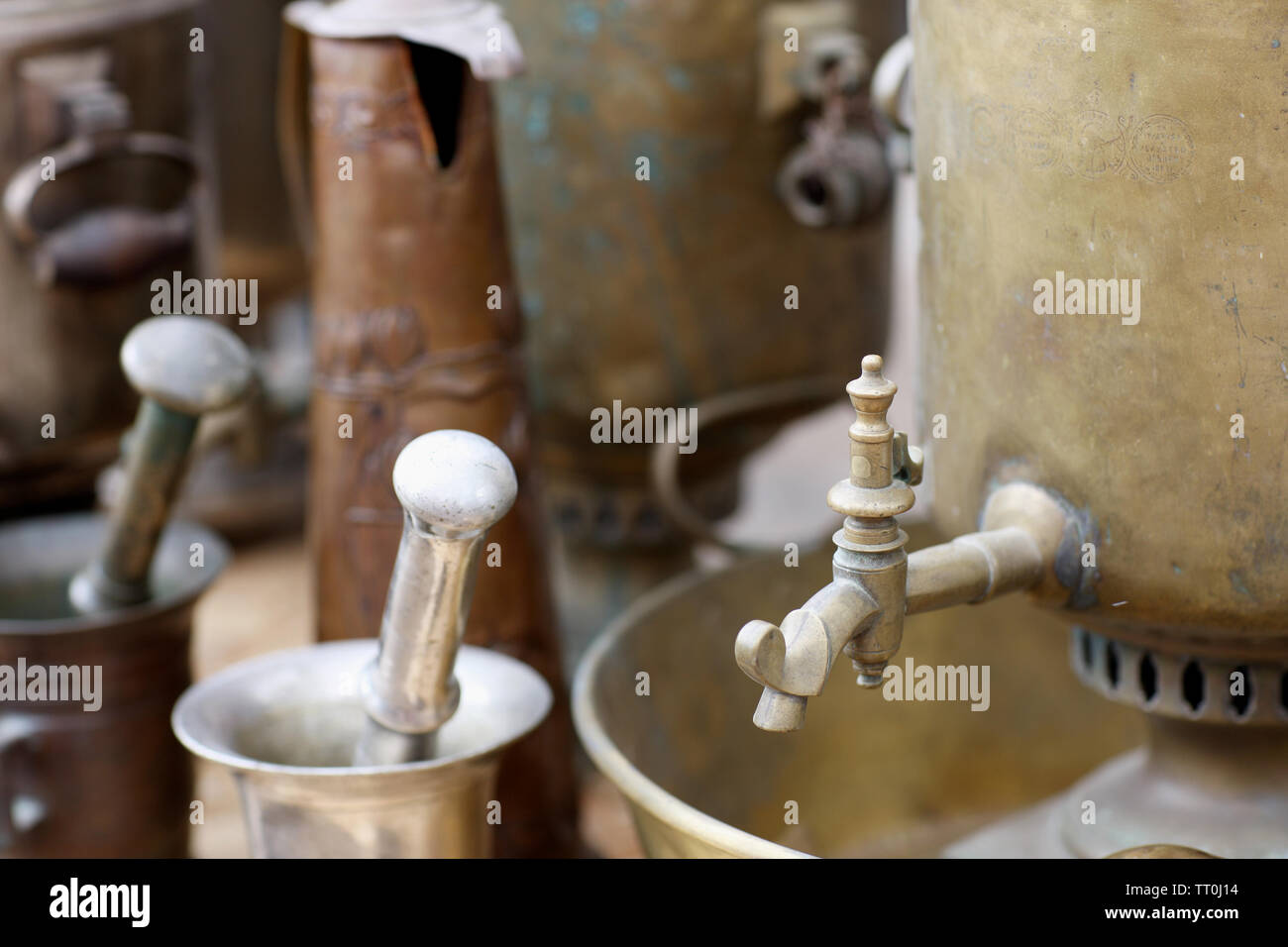 Antique copper and bronze kitchen utensils Stock Photo Alamy