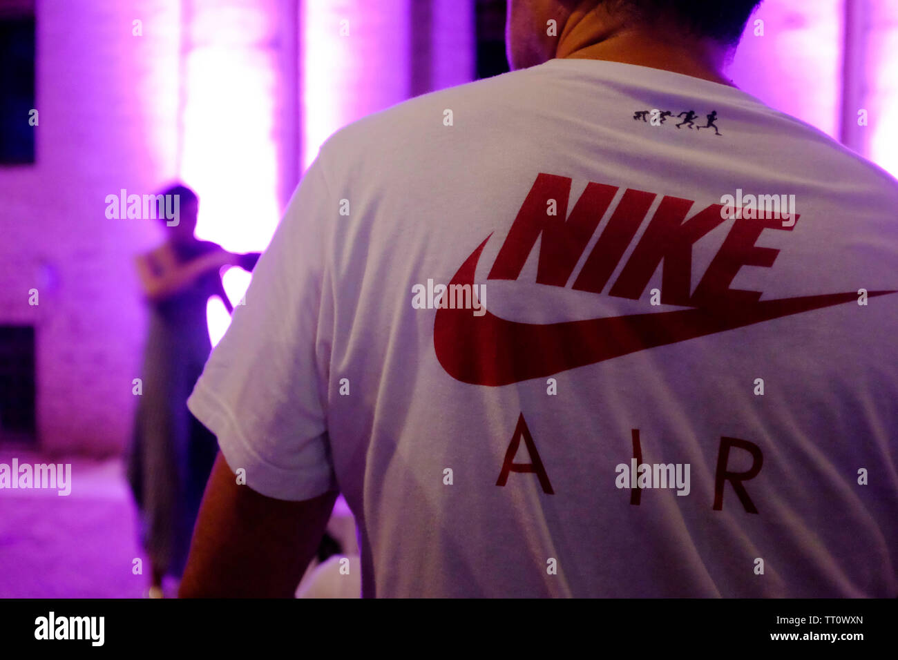 Nike t shirt hi-res stock photography and images - Alamy