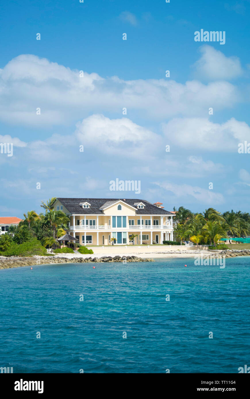 Beach house in Paradise Island Stock Photo - Alamy