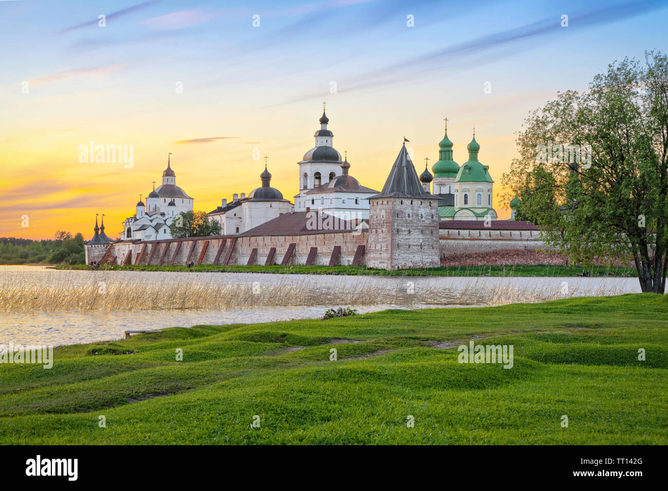 View of Cyril-Belozersky Monastery on sunset - the largest monastery in Northern Russia. Kirillov, Vologda Oblast Stock Photo