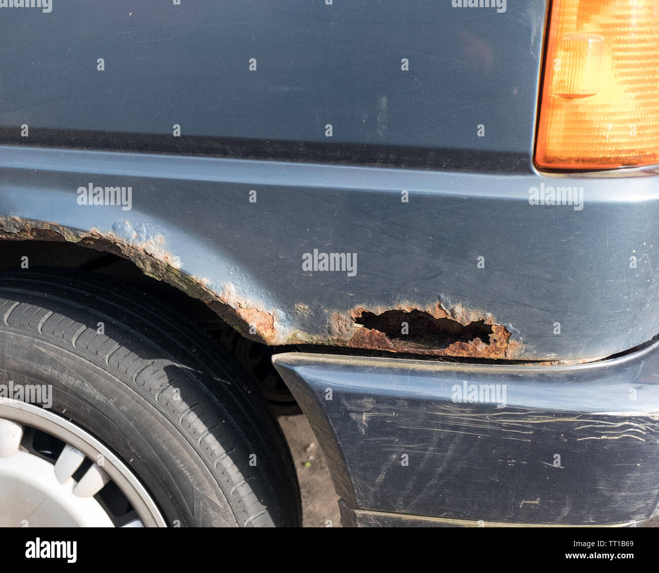 June 2019 - Old rusting Volkswagen VW T4 campervan Stock Photo
